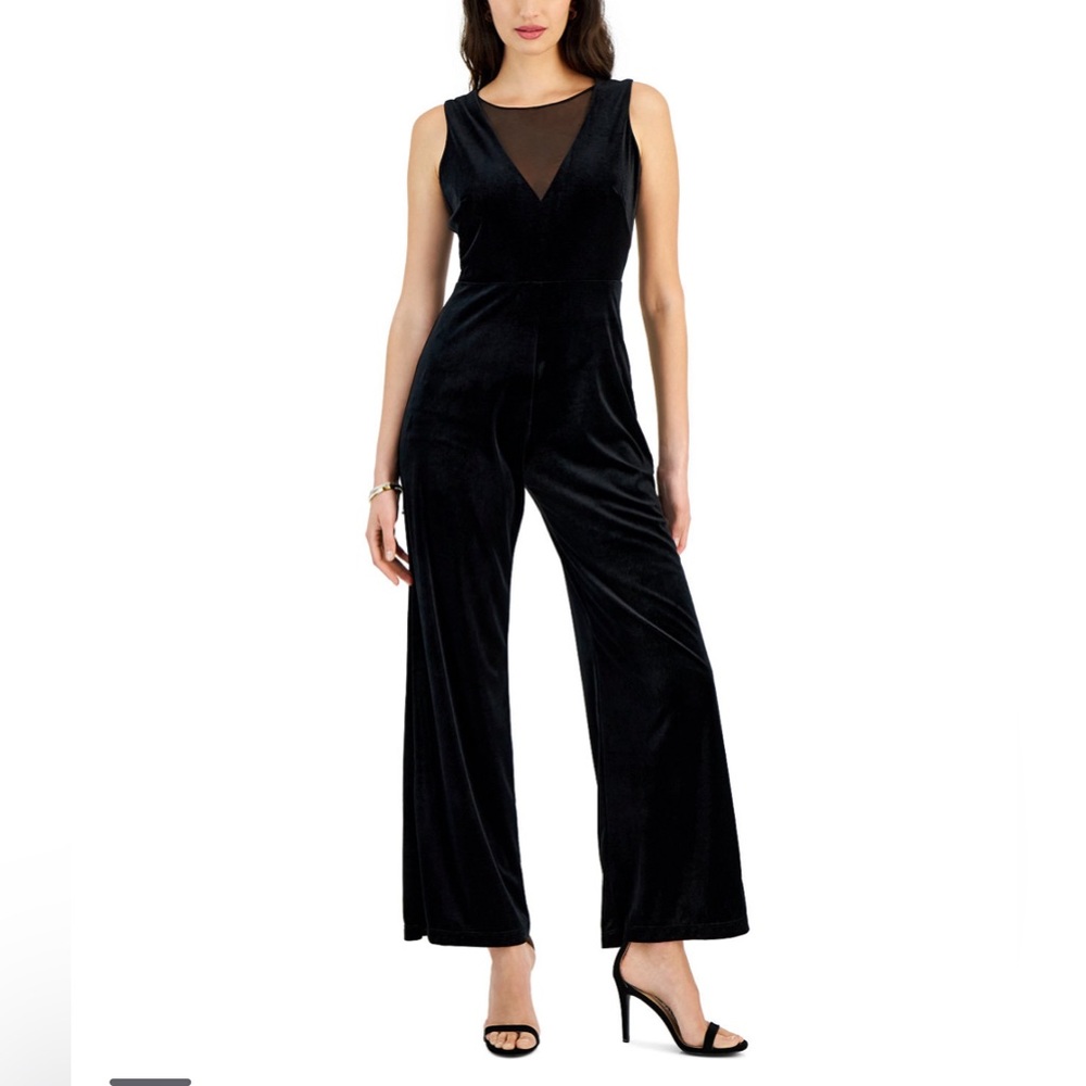 Taylor Women’s Illusion Trimmed V Neck Velvet Sleeveless Jumpsuit